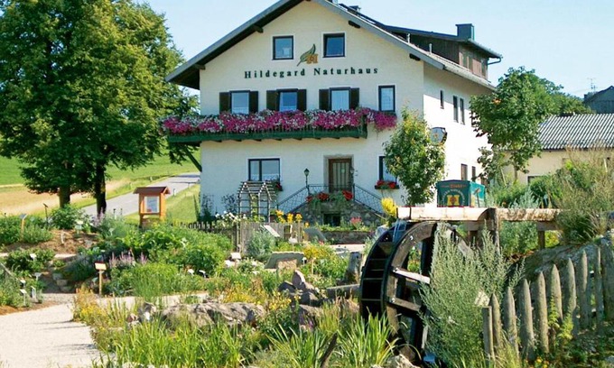 Kirchberg bei Mattighofen House | Hildegard Naturhaus