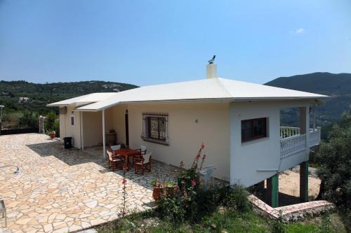 Fternon Villa | Hillside Private Villa Lefkada