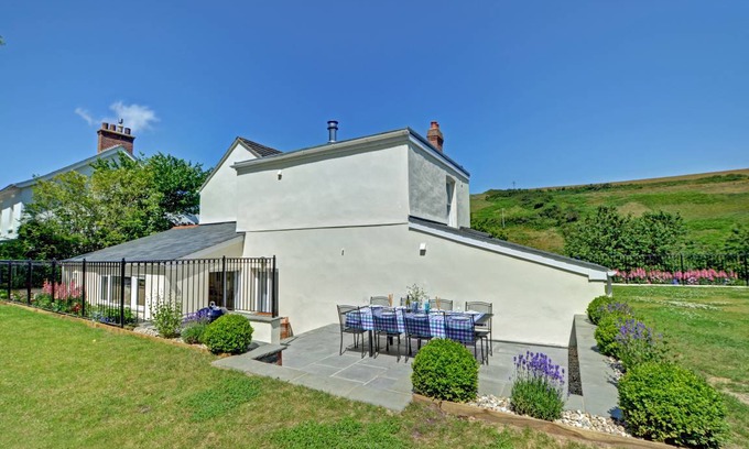 Georgeham Cottage | Hillside & The Barn