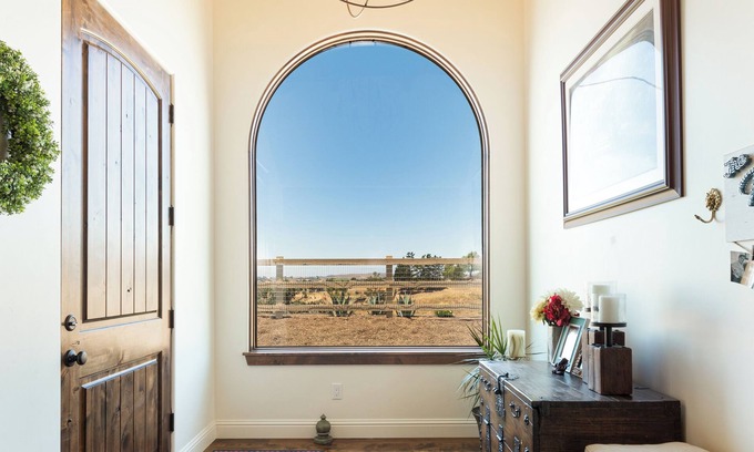 Santa Ynez House | Hilltop Villa in Wine Country