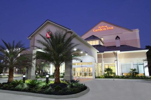 Covington Hotel | Hilton Garden Inn Covington/Mandeville