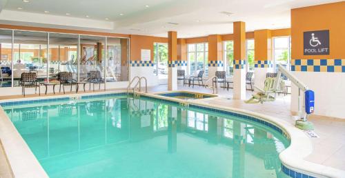 Linthicum Heights Hotel | Hilton Garden Inn BWI Airport