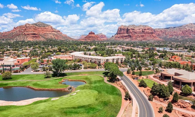 Oak Creek Resort | Hilton Sedona Resort at Bell Rock