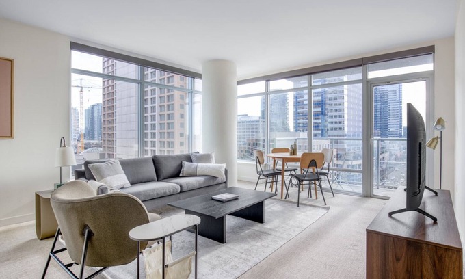 Northwest Bellevue Apartment | Hip Bellevue 2BR w/Gym & A+ Views, near Downtown Park, by Blueground