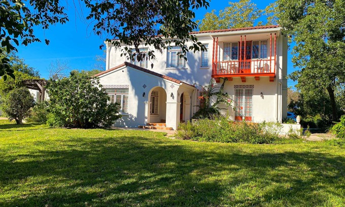 Oak Park - Northwood House | Historic charmer with a pool, gardens, gym, & game room- dogs ok