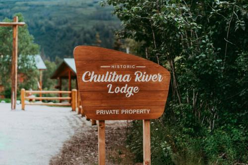 Trapper Creek House | Historic Chulitna River Lodge