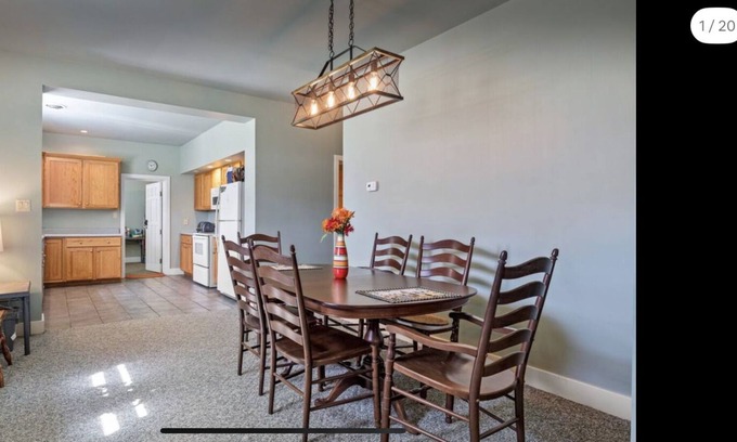 Lincoln House | Historic Church, Lower Suite
