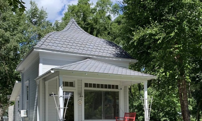 Walloon Lake House | Historic cozy cottage in Walloon Lake village close to Boyne Mountain skiing!