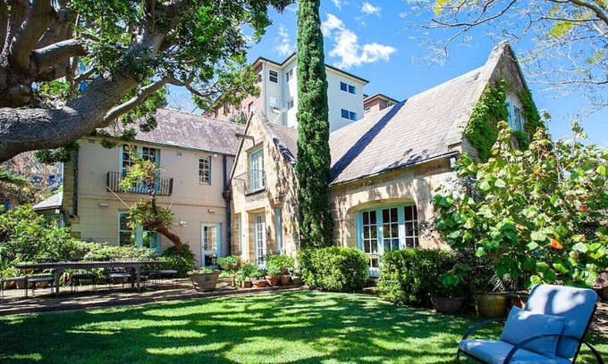 Double Bay House | Historic Family home on Sydney Harbour with Views