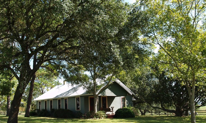 Prairie Lea House | Historic Gonzales, One Hour to Austin and San Antonio