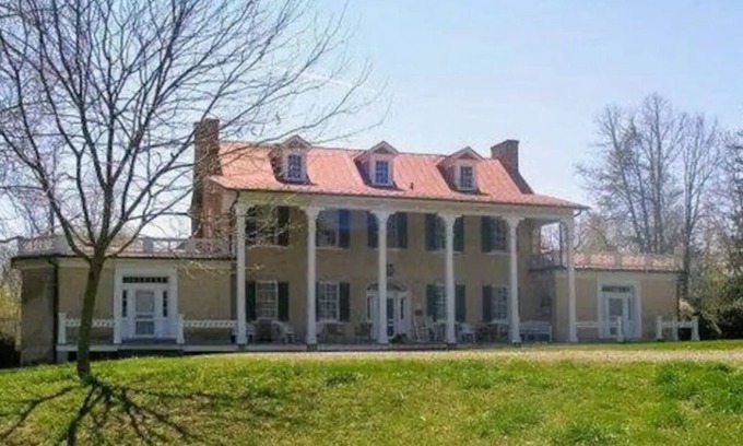 Middleburg House | Historic home with 7 BR near Middleburg, VA in Piedmont horse country
