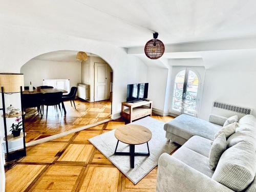Aigle Apartment | Historic House - Montreux - Lake & Mountains - BBQ