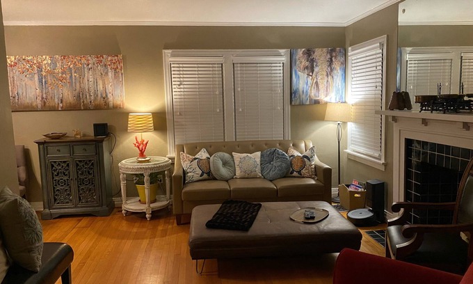 Central Oklahoma City House | Historic house walking distance to various parks, restaurants & nightlife!