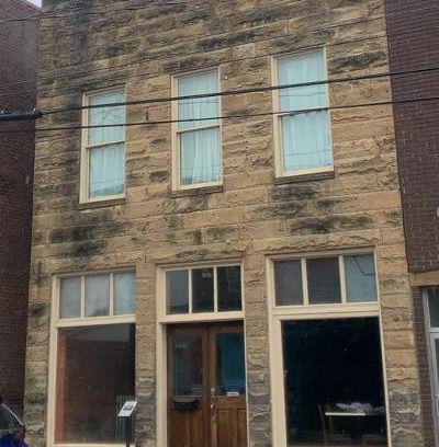 Concord Apartment | Historic Private Building w/Deck