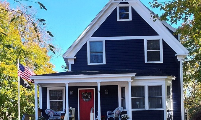 Kennebunkport House | Historic Seaward Cottage Located Mins of Dock Square