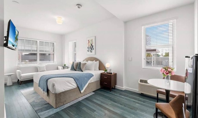 West Avenue Hotel | Historic South Beach | Petfriendly Studio nr Lummus Park & Airport