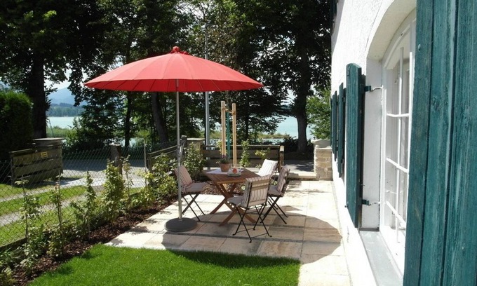 Waltenhofen House | Historic vicarage - Very comfortable apartment with top location directly on the lake