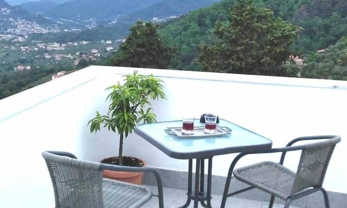 Bolano Apartment | History and nature a few miles from the sea