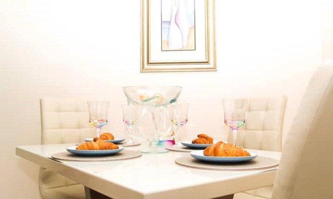 Motherwell Apartment | HLA KING COURT APARTMENT 2