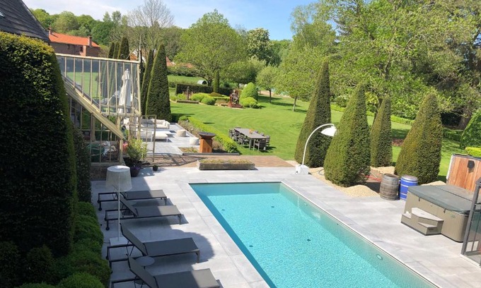 Berg Bed & Breakfast | Hof Van Volmersele - Luxury B&B