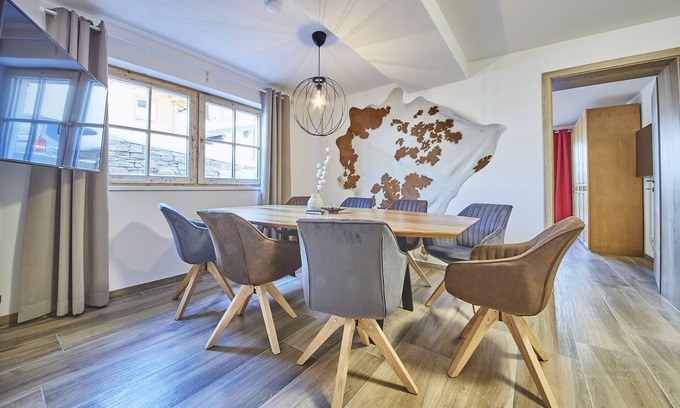 Saalbach-Hinterglemm Apartment | Holiday Apartment "Good Life Top 3" with Mountain View, Private Terrace & Wi-Fi