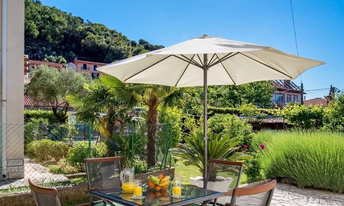 Moscenicka Draga Apartment | Holiday apartment 150 m from the sea