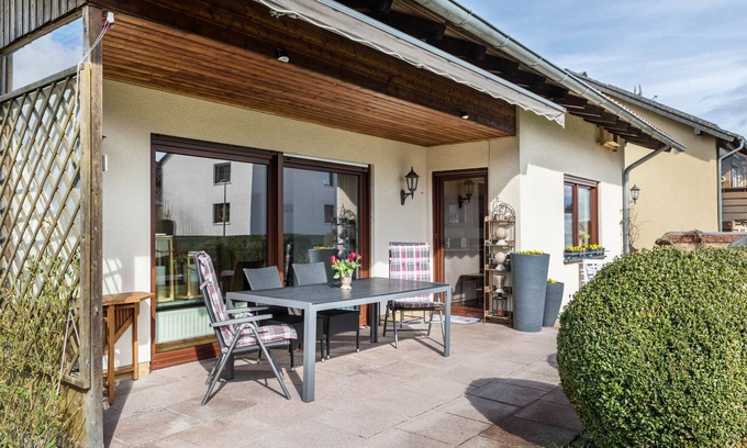 Bad Arolsen Apartment | Holiday Apartment 'Am Twistesee 2 Ebenerdig' with Terrace, Garden & Wi-Fi