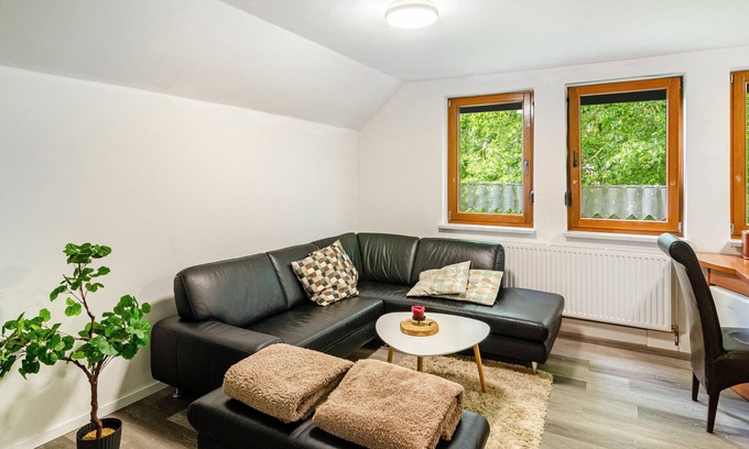Idafehn Apartment | Holiday Apartment "Buppeape Saterland" with Wi-Fi and Terrace