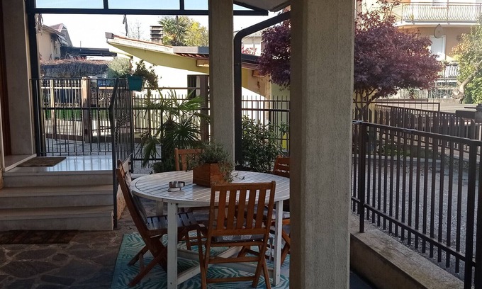 Pescantina Apartment | Holiday Apartment "Casa Maddy" with Balcony, Private Terrace & Wi-Fi