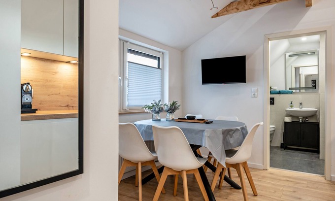 Posthausen Apartment | Holiday Apartment "Casa Caso - 6" with Shared Terraces & Wi-Fi