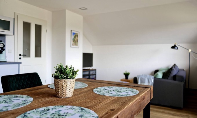 Stockach Apartment | Holiday apartment "Casa El Aberle" Modernly furnished in a beautiful location with parking space