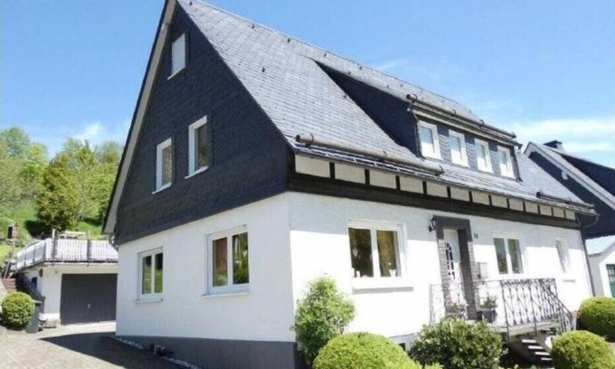 Latrop Apartment | Holiday apartment Schmallenberg for 1 - 3 persons with 2 bedrooms - Holiday apartment