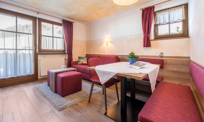 Valle San Silvestro Apartment | Holiday Apartment "Haus zur Vogelweide App 4" with Mountain View, Balconies & Wi-Fi