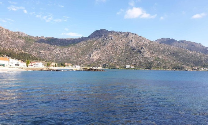 O Pindo Condo | Holiday apartment in the fishing port.