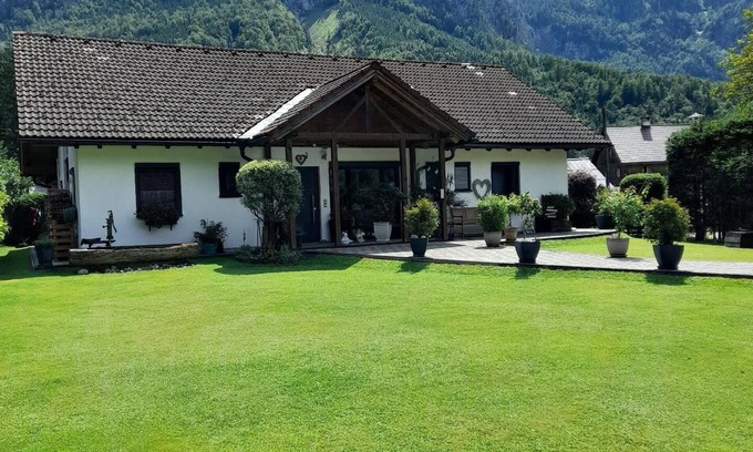 Obertraun House | Holiday apartment Obertraun for 1 - 2 persons - Holiday house