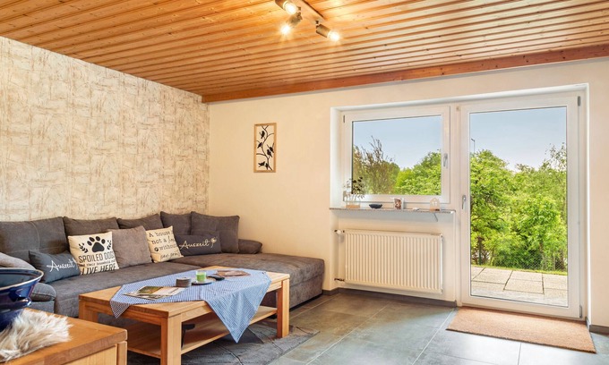 Wildenranna Apartment | Holiday Apartment 'Relaxinn Bavarian FeWo's with Private Terrace, Private Garden and Wi-Fi