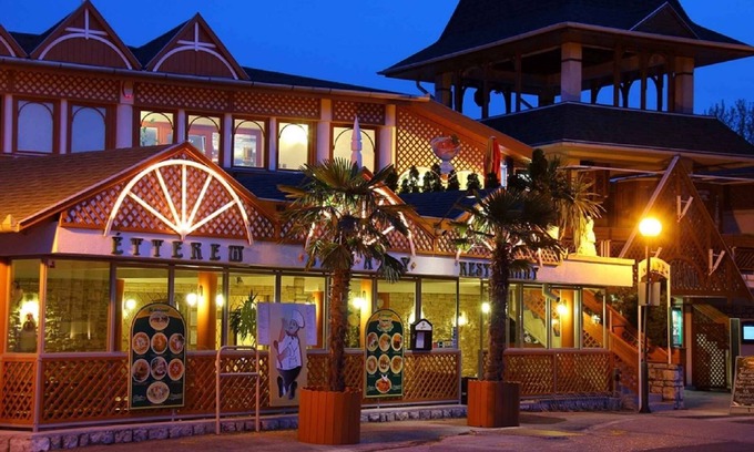 Csopak Apartment | Holiday apartment right at the passage on the bank