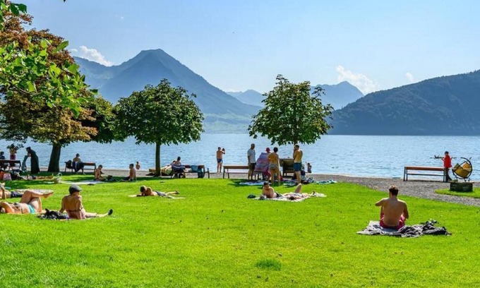 Vitznau Apartment | Holiday apartment Vitznau for 4 - 6 persons with 2 bedrooms - Holiday apartment in a villa