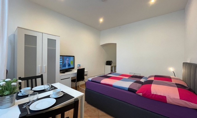 Konstanz Apartment | Holiday Apartment "Weltmenschen"