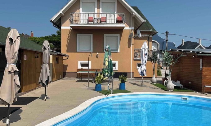Gyenesdias Apartment | Holiday apartment with heated pool