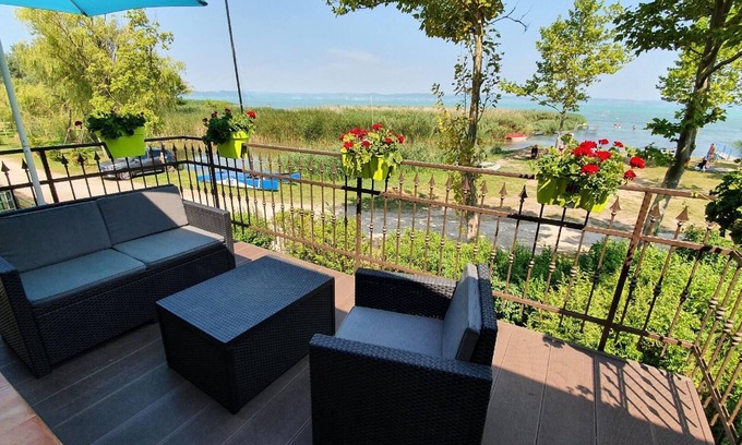 Zamardi Apartment | Holiday apartment Zamárdi for 1 - 4 persons with 2 bedrooms - Twin house
