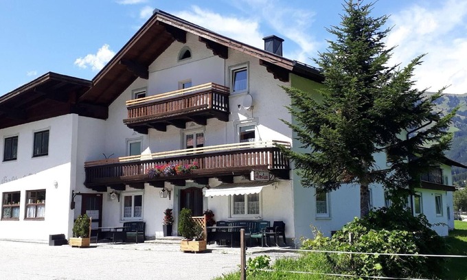 Hollersbach im Pinzgau House | Holiday house Hollersbach im Pinzgau for 1 - 24 persons with 11 bedrooms - Holiday home