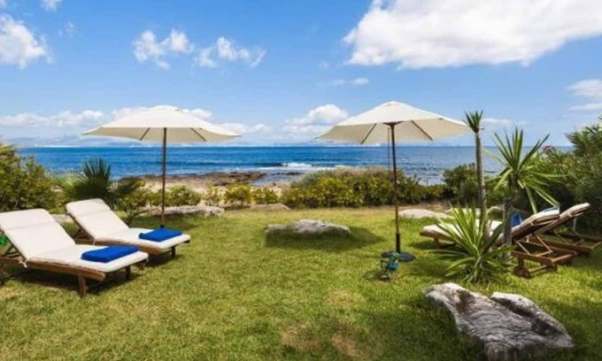 Urbanizacion S'Estanyol House | Holiday Home 'Buda Blau' with Sea View, Wi-Fi and Air Conditioning