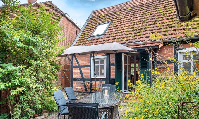 Abbendorf House | Holiday Home 'Altes Nachtwächterhaus' with Private Terrace and Wi-Fi