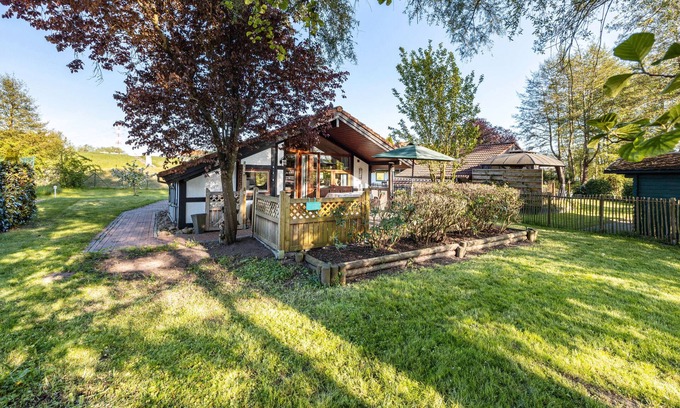 Luhe House | Holiday Home 'Möwe' with Private Terrace, Private Garden and Wi-Fi