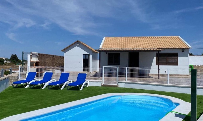 San Ambrosio House | Holiday Home 'Bellavistas' with Mountain View, Wi-Fi and Air Conditioning