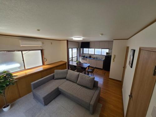 Kamata Apartment | Holiday Home 3 Floors 115 m Near Haneda Airport 6 Bedrooms Sleeps 9