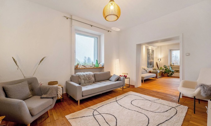 Borfink House | Holiday Home 'Alte Revierförsterei' with Private Terrace, Private Garden and Wi-Fi