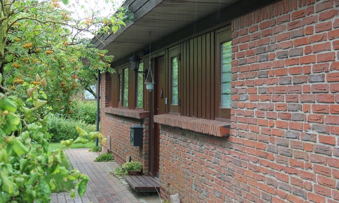 Osterbelmhusen House | Holiday Home 'Am Belmermoor 167' with Terrace and Wi-Fi
