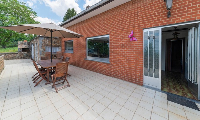 Marche-en-Famenne House | Holiday home in Marche-en-Famenne with garden